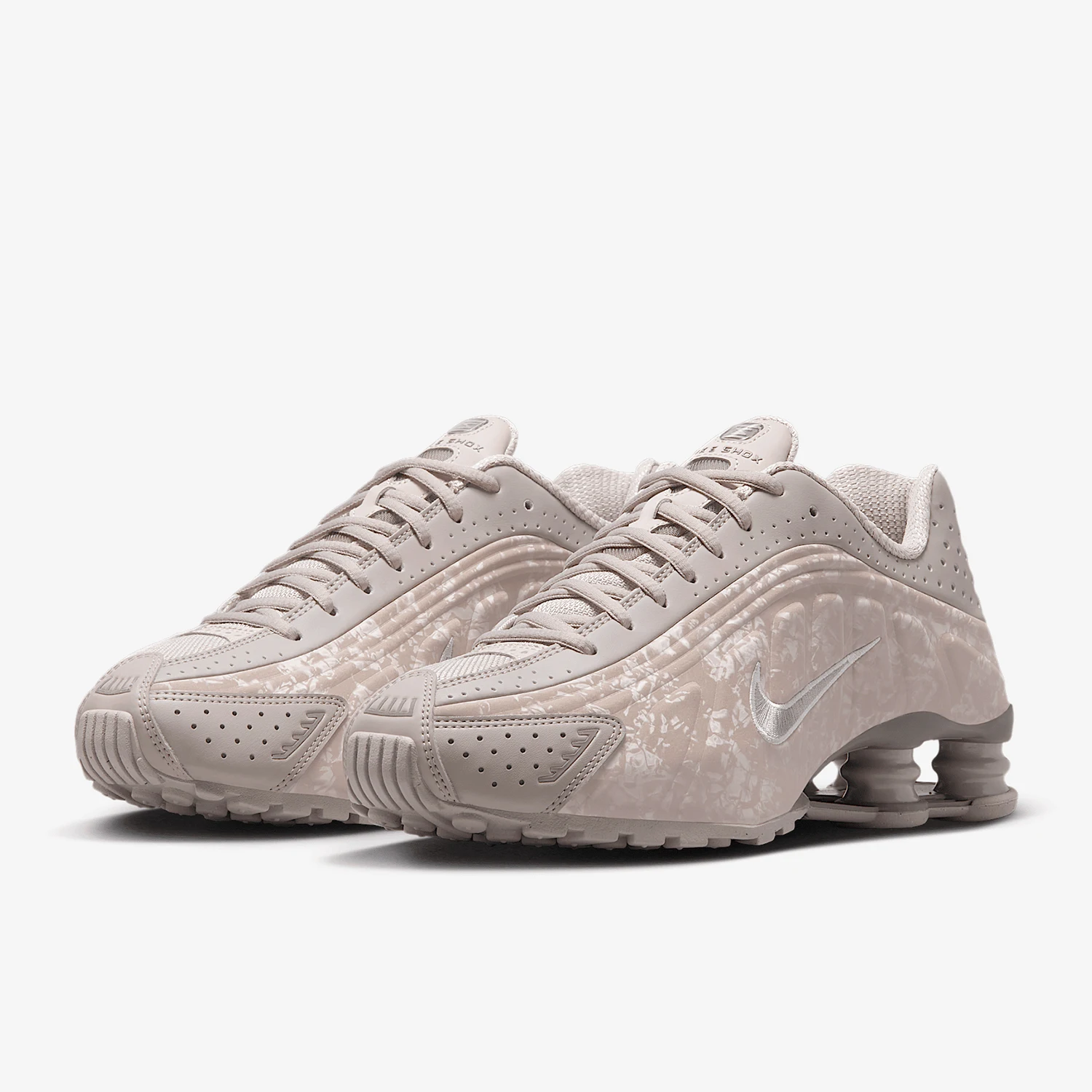 

Оригинальные женские кроссовки Nike Shox R4 с низким вырезом и мягкой подкладкой HV0934-001