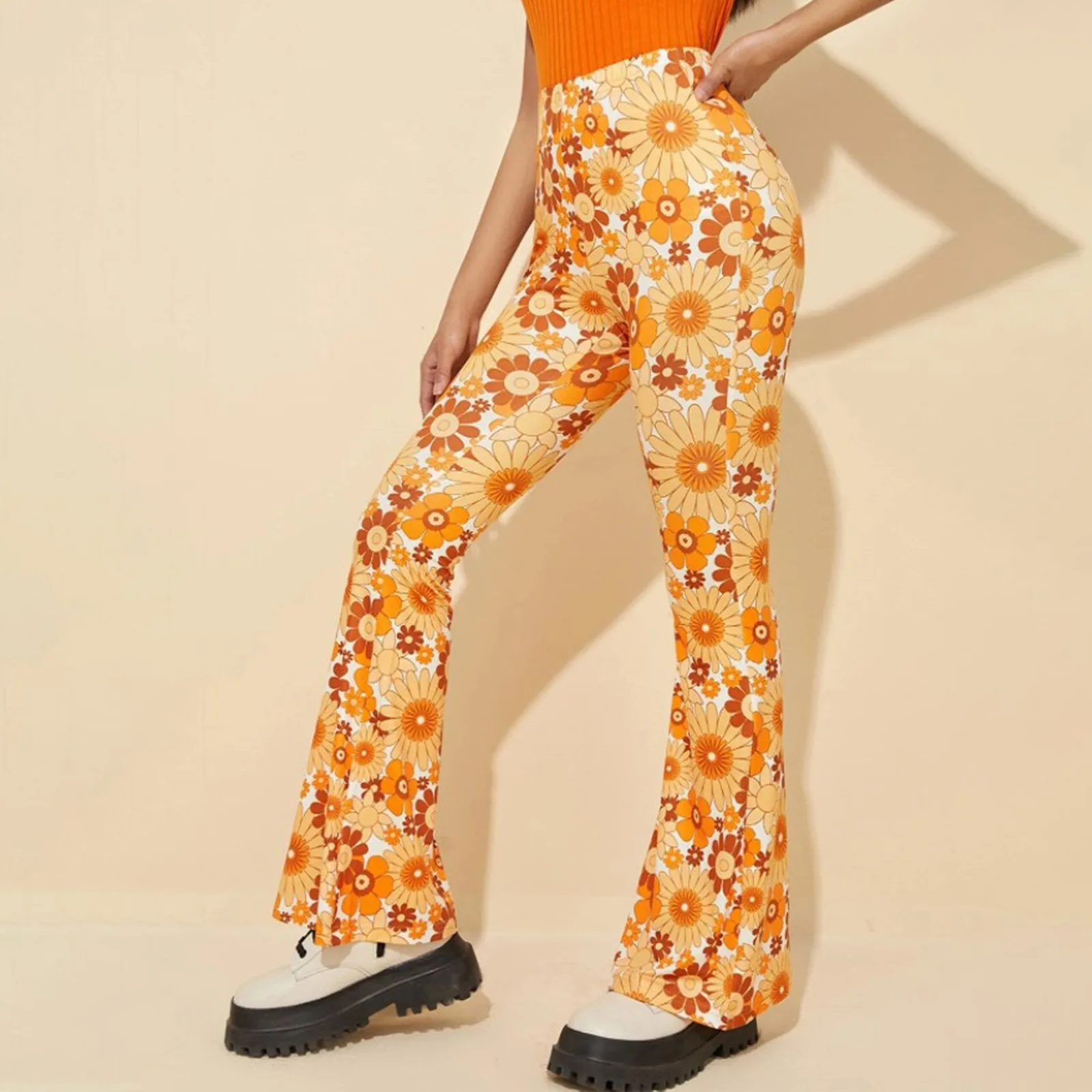 Pantaloni svasati Sexy floreali da donna pantaloni Casual a vita media Slim Fit abbigliamento quotidiano tutto-fiammifero abbinato alla tendenza della moda pantaloni svasati