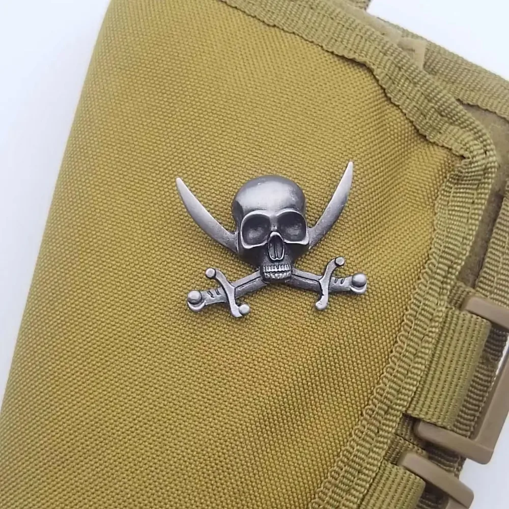 Punk Style Skull Head Brooch Metal Gothic Backpack Badge rock bands Ghost Head Clothing Bag Pin Fashion Men Halloween trend gift