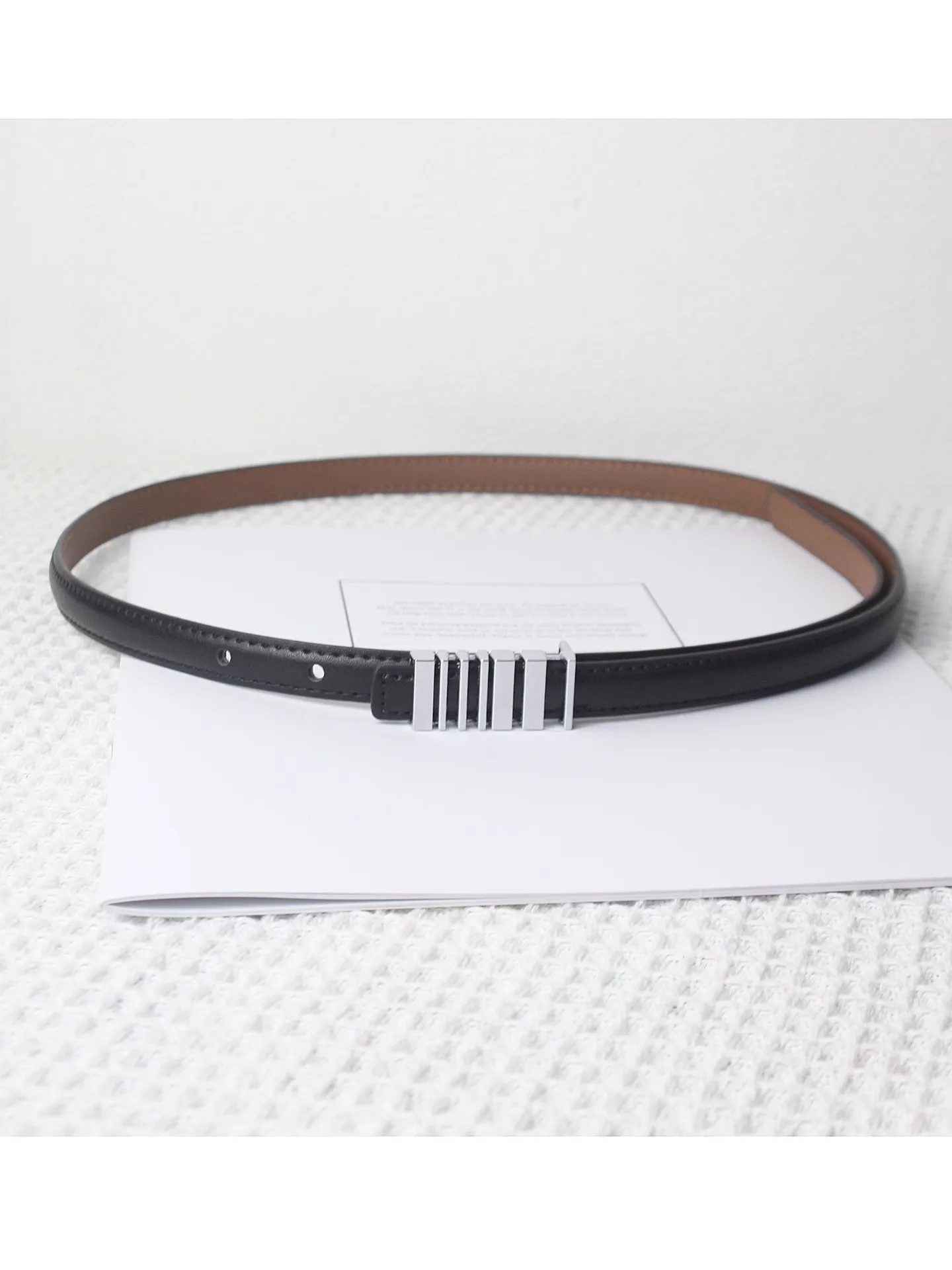 ผู้ชายผู้หญิงแฟชั่นเงินหัวเข็มขัดหนังแท้รัดตัวหญิง Cummerbund Coat เข็มขัดชุด Decration เข็มขัดแคบ J1509