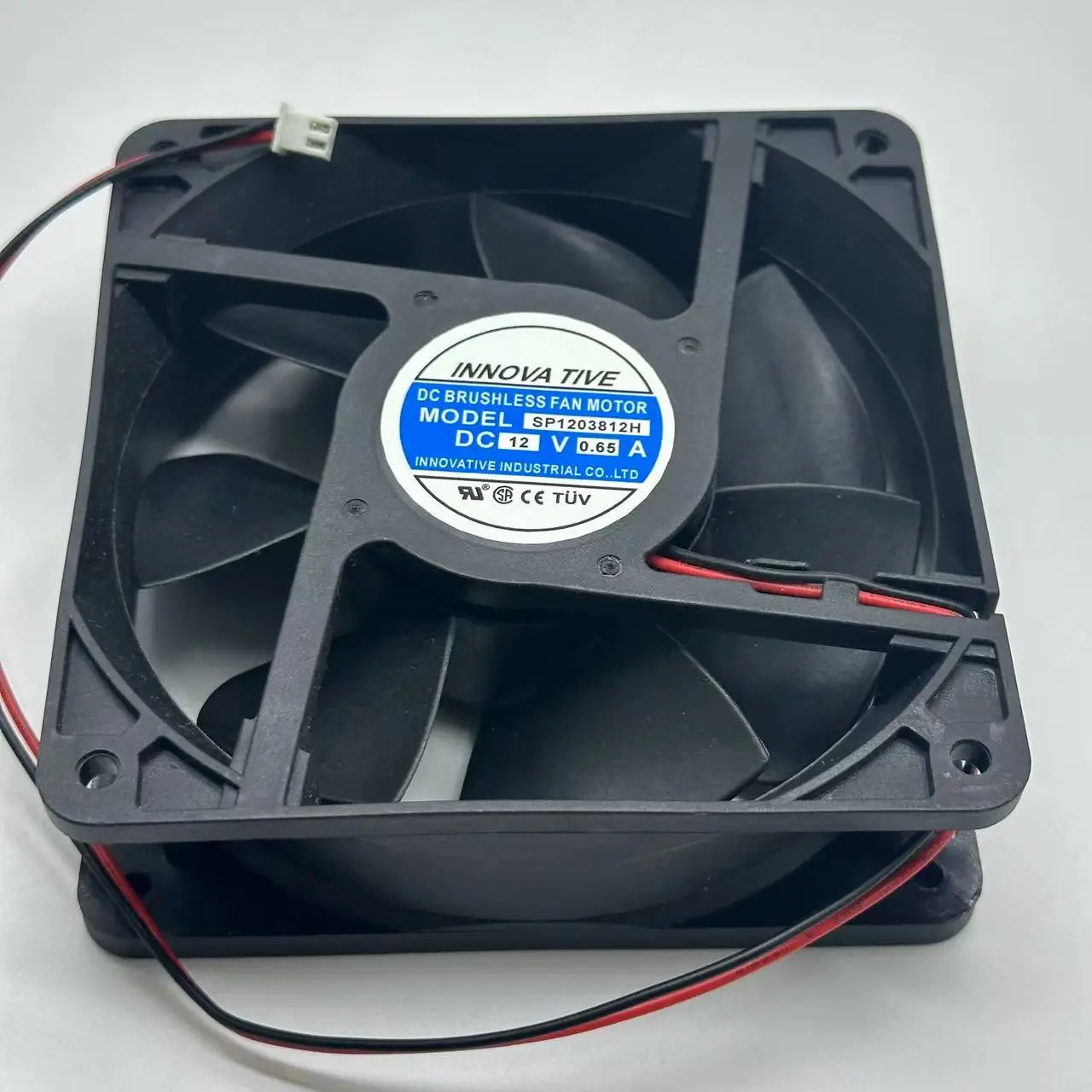 

INNOVATIVE SP1203812H DC 12V 0.65A 120x120x38mm 2-Wire Server Cooling Fan