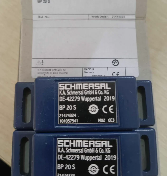 

переключатель новый оригинальный Schmersal 101057541 БП 20С