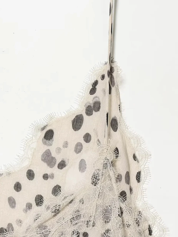 ชุดเดรสแฟชั่นผู้หญิงลายจุดสไตล์ชุดชั้นในแบบผูกคอ ชายกระโปรงไม่เท่ากัน เหมาะสำหรับงานปาร์ตี้วันหยุดพักผ่อนริมชายหาด