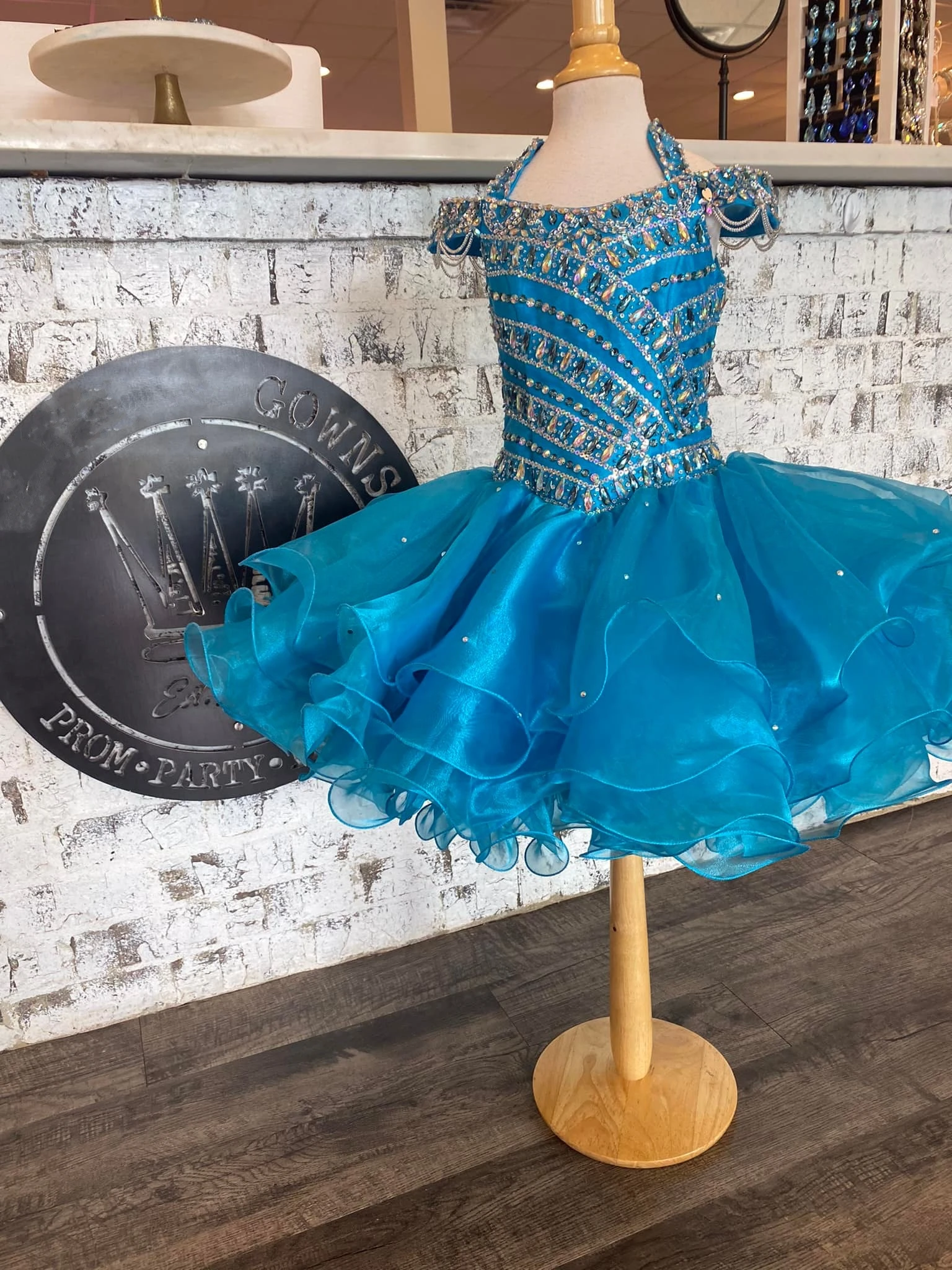 Kids Pageant Jurk Voor Peuter Baby Baby Meisje Little Miss 2022 Cupcake Glitz Kristallen Verjaardag Bruiloft Gast Party Gown Halter