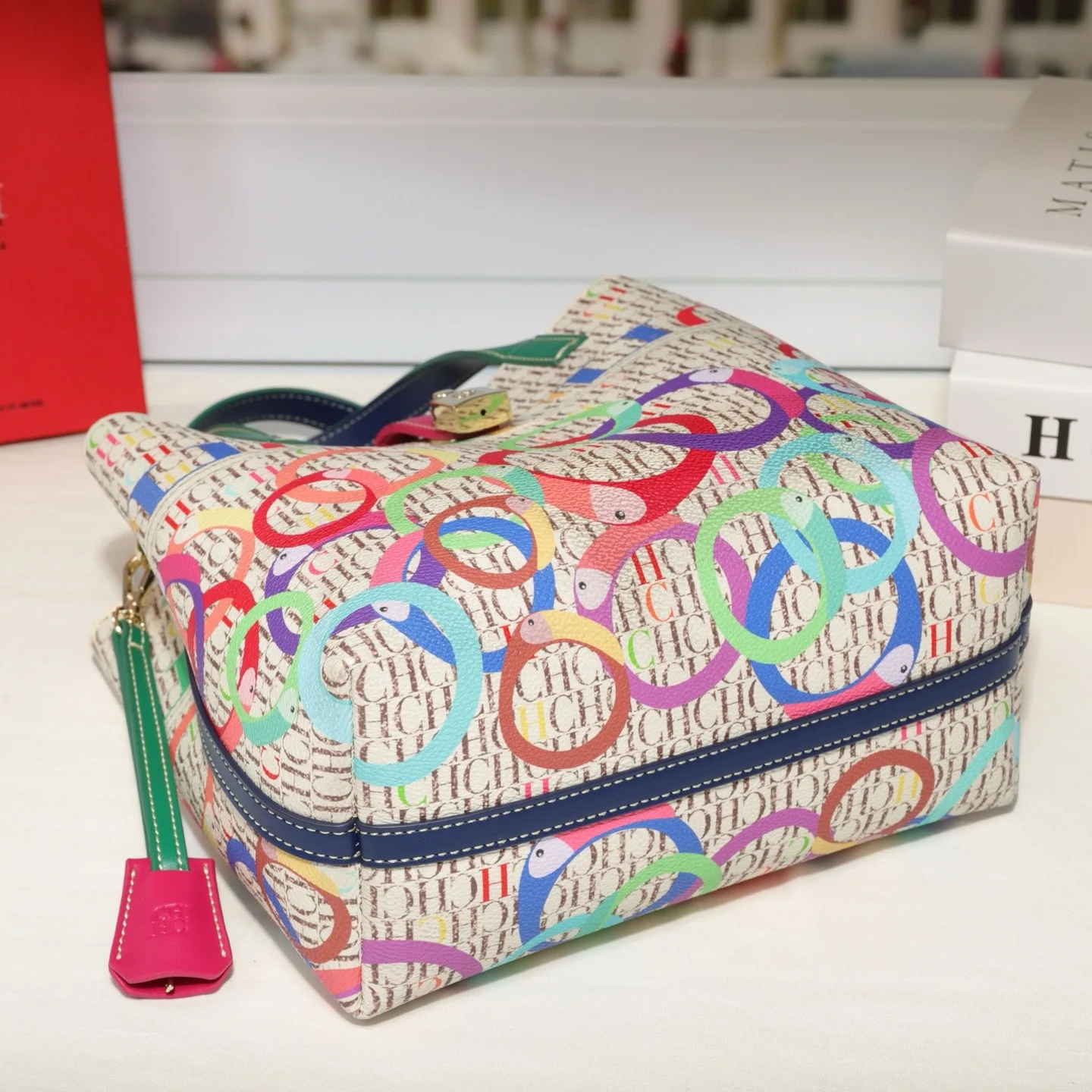 ‌2025 Print Bucket Bag for Women, Trendy Letter Pattern Shoulder Bag - Crossbody & Tote, Chic Designer Purse with Luxe Style