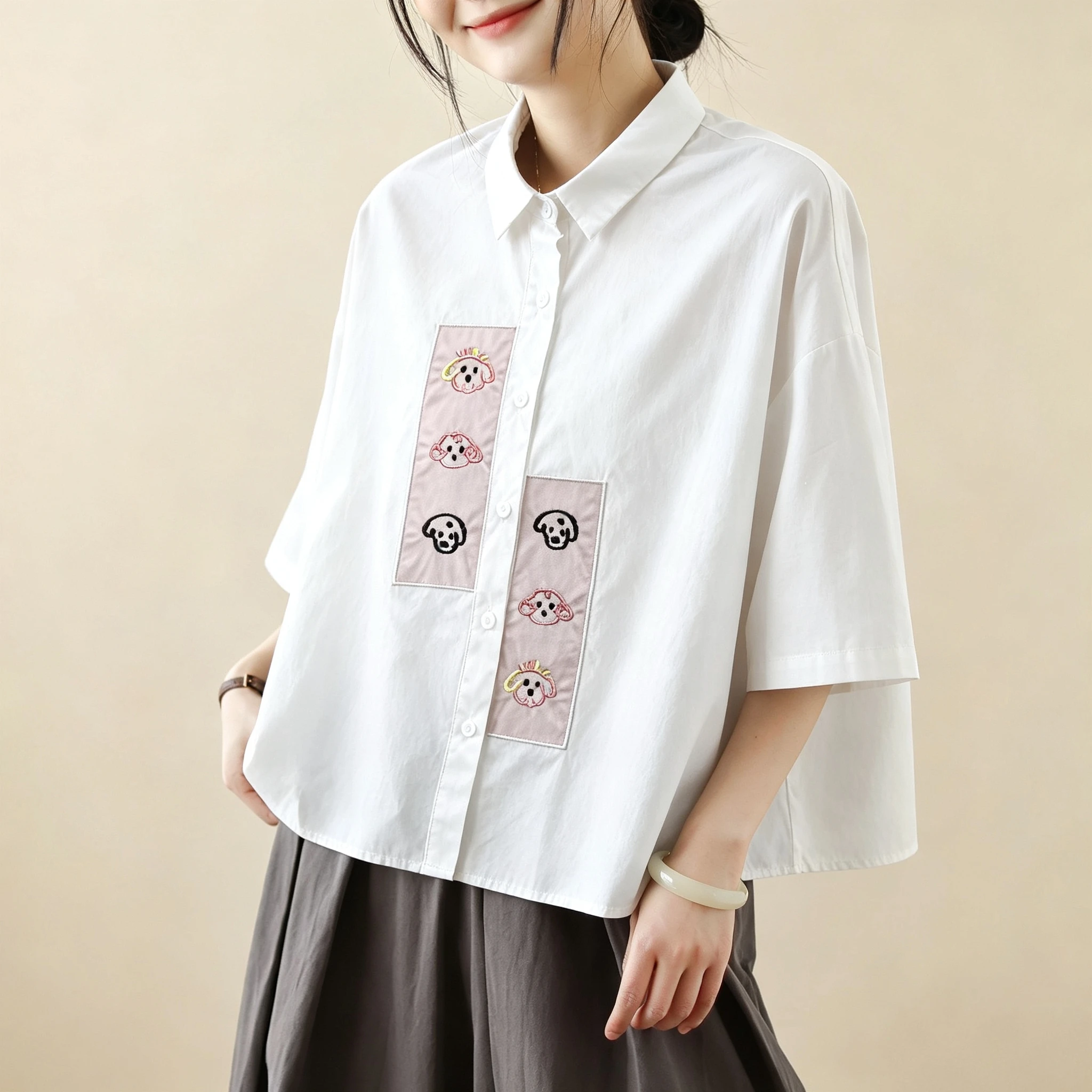 

Fashionable Heavy Embroidery Women's Loose Shirt Doggies Patchwork Embroidery Age-Defying Belly Covering Top Polyester Fiber
