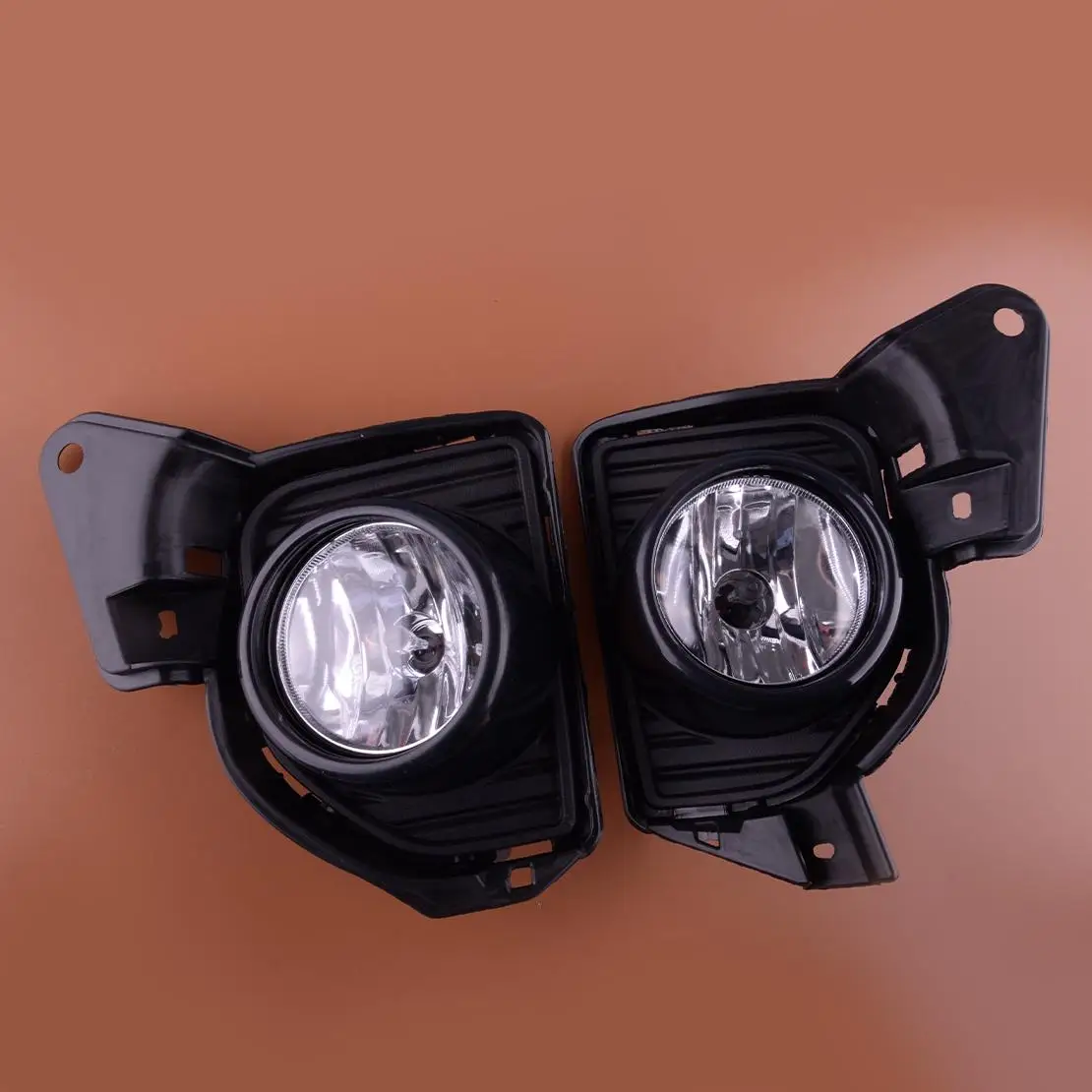 

1 пара галогенных противотуманных фар H11 12V 55W для левого и правого переднего бампера, подходят для Toyota Hiace 2014-2018 годов выпуска