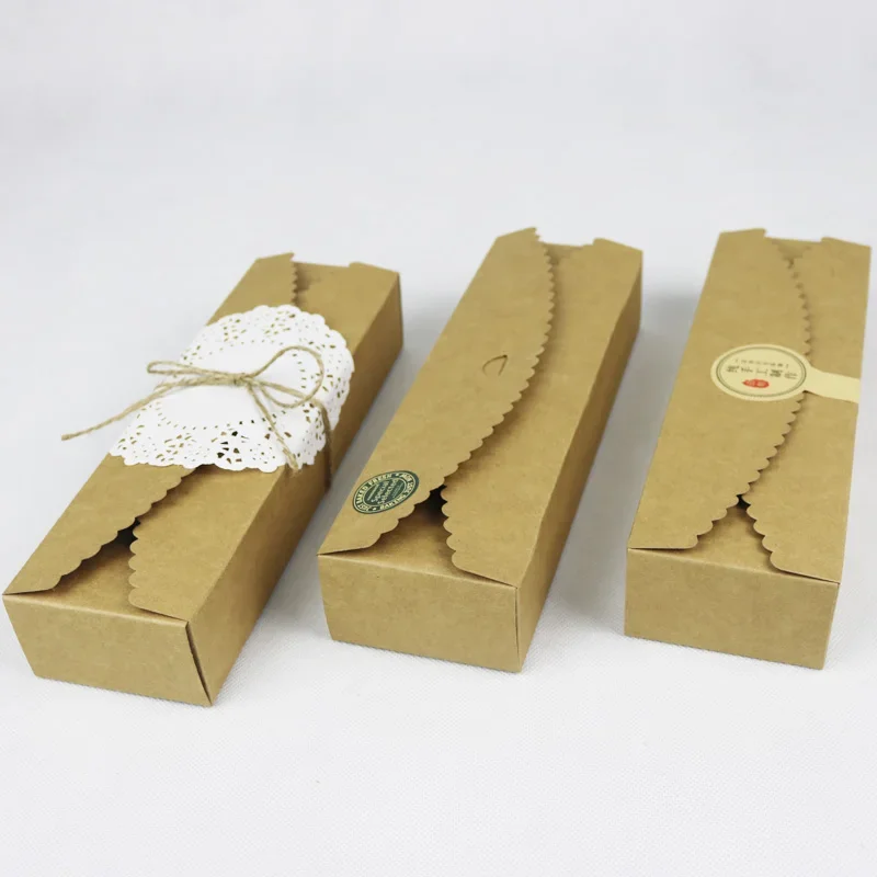 30PCS 23*7*4cm Scallop Top Kraft Paper Box Cookie Box Christmas Gift Box Macaron Packaging Emballage Carton New Year Gifts