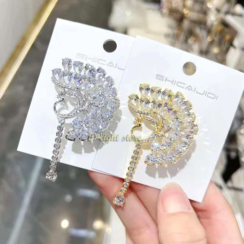 Exquisite Super Flash Phoenix Zircon Brooches Ladies Luxury Elegant Animal Brooches Dress Ethnic Style Retro Corsage Accessories