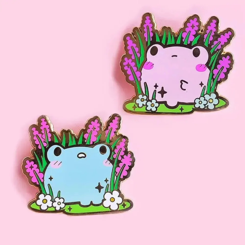 Pin de esmalte de rana linda, insignias de animales Kawaii, broche azul y rosa, accesorio de joyería