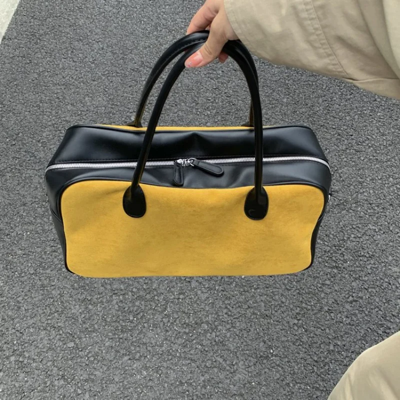 

Elegant Leather Women's Crossbody Bag High-End Luxury Brand Fashionable Classic Paris Elegant Detailing Commuter Bag​