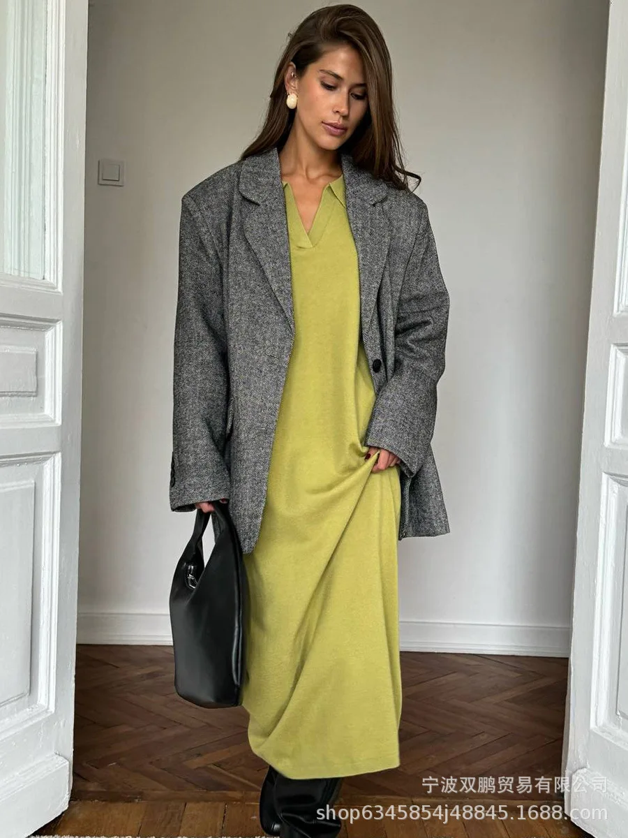 ชุดเดรสผู้หญิง ชุดเดรสออกงาน ปี 2025 ฤดูใบไม้ร่วง ผ้าโมดอล แต่งสม็อค แต่งริบ ติดกระดุม แขนยาว สไตล์มินิมอล กรันจ์ ทันสมัย ใส่สบาย