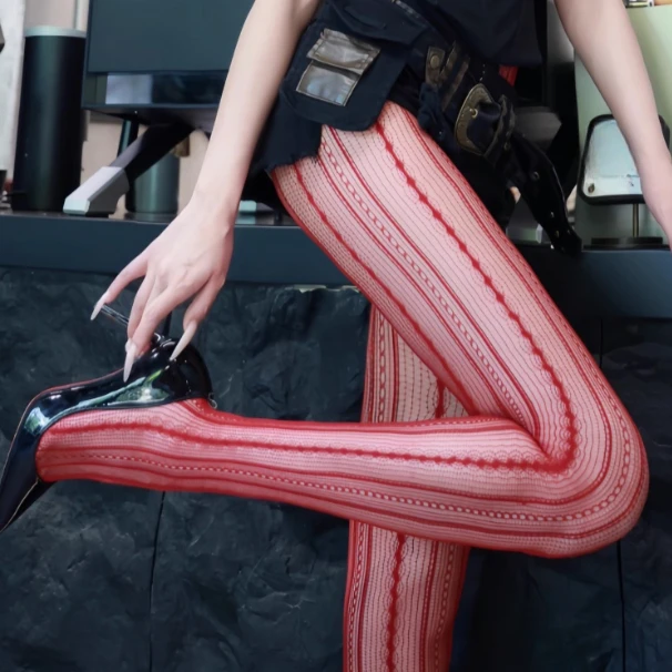 

Queen's Red Pantyhose Stripes Show Leg Length Temptation Stockings Sexy Festival Celebration Wear Fishnet Erotic Women Tights