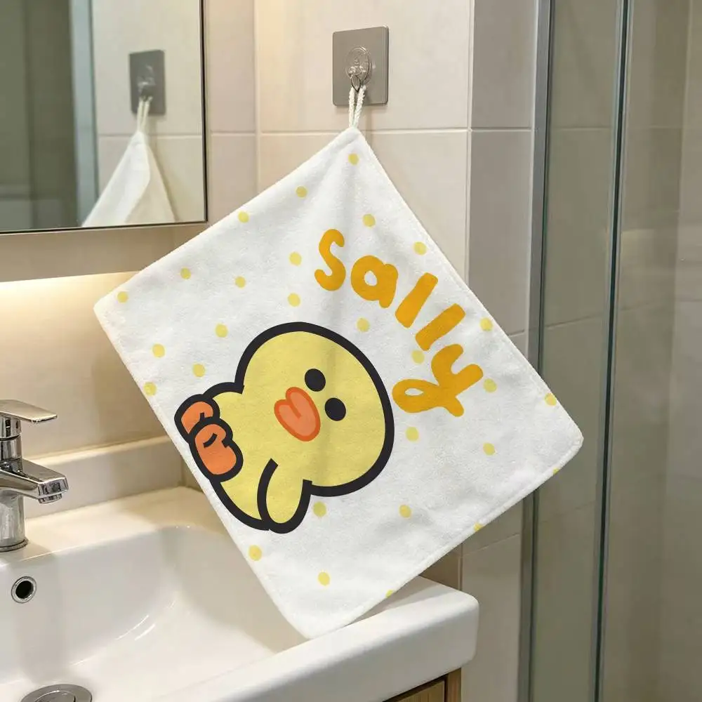 Cute Yellow Duck S-a-l-l-y Polyester Cotton Hanging Kitchen Towel Skin Friendly Hand Wiping Towel For Hotel Cafe Household