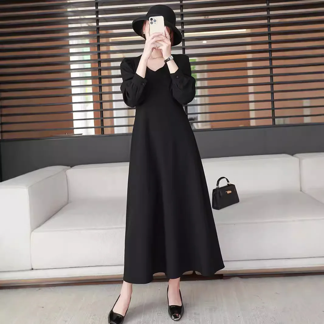 

SuperAen 2024 Autumn New Oversize Women's Black Long-sleeved A-line Dress Korean Style Elegant V-neck Long Dresses