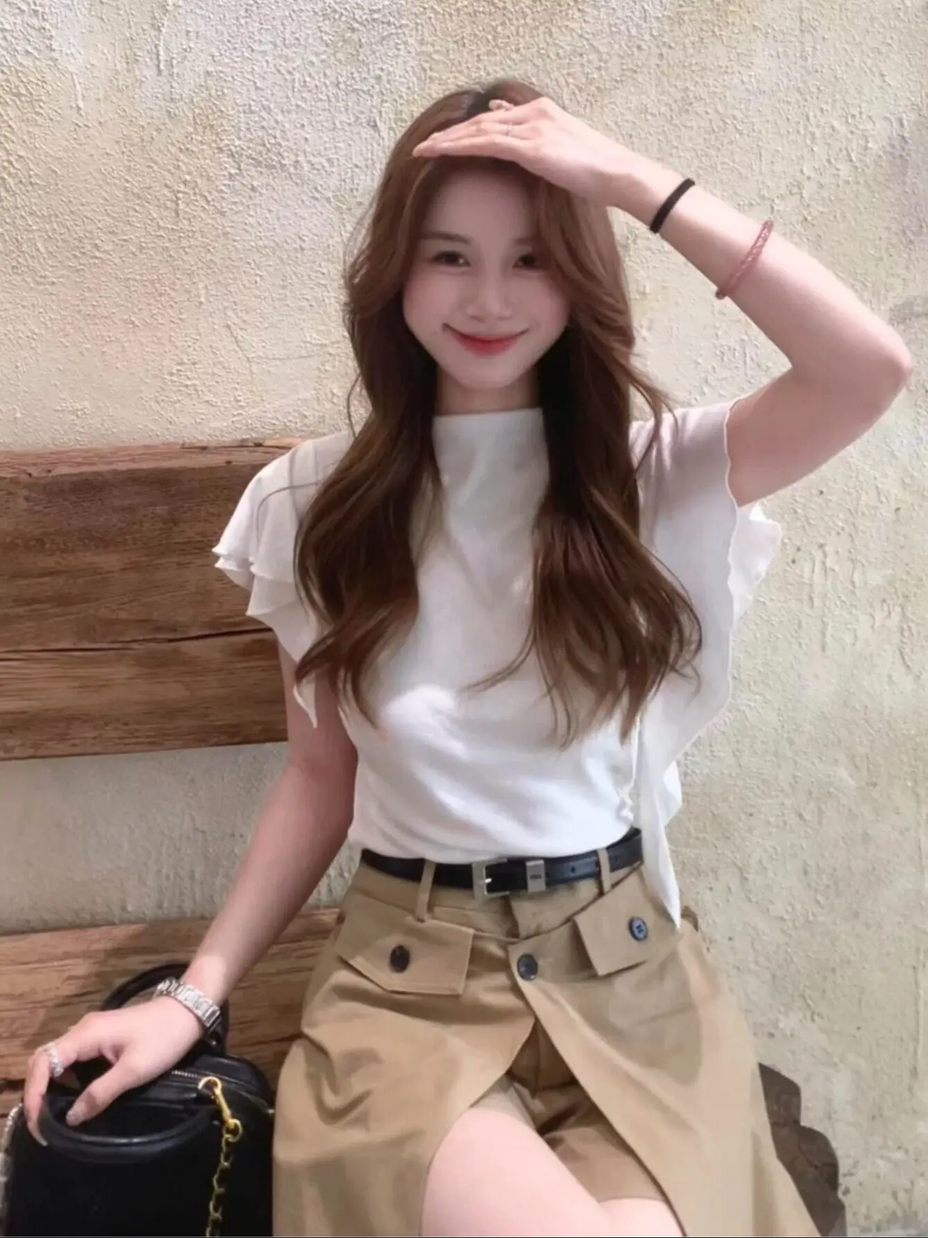 

Unique Sexy White Ruffle Sleeve Short T-Shirt Women Summer Slimming Beautiful Personality Top Korean Style round Neck Tee