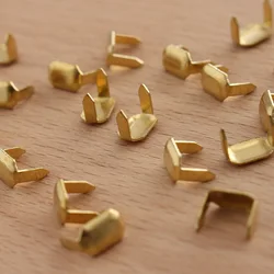 100Pcs 8x5mm mini Brass Leather Staples Two Prong Rivet for Belt Loops Keeper Connect Craft Fastener Hardware Accessories