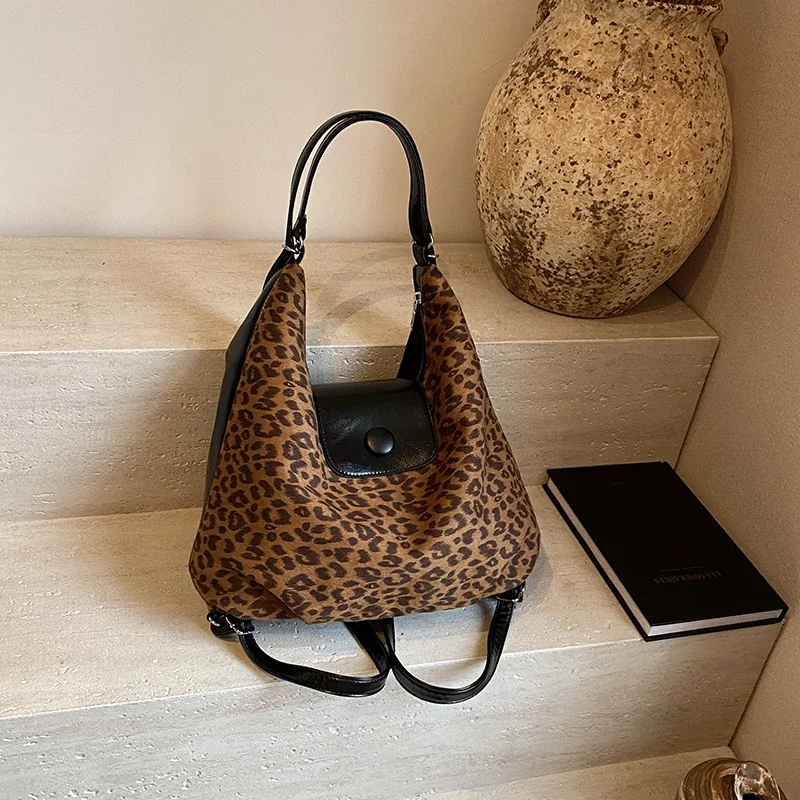 حقيبة نسائية من البولي يوريثان بطباعة الفهد قابلة للتحويل على الكتف/حقيبة كروس/حقيبة ظهر بحزام قابل للتعديل محفظة عصرية للأساسيات اليومية