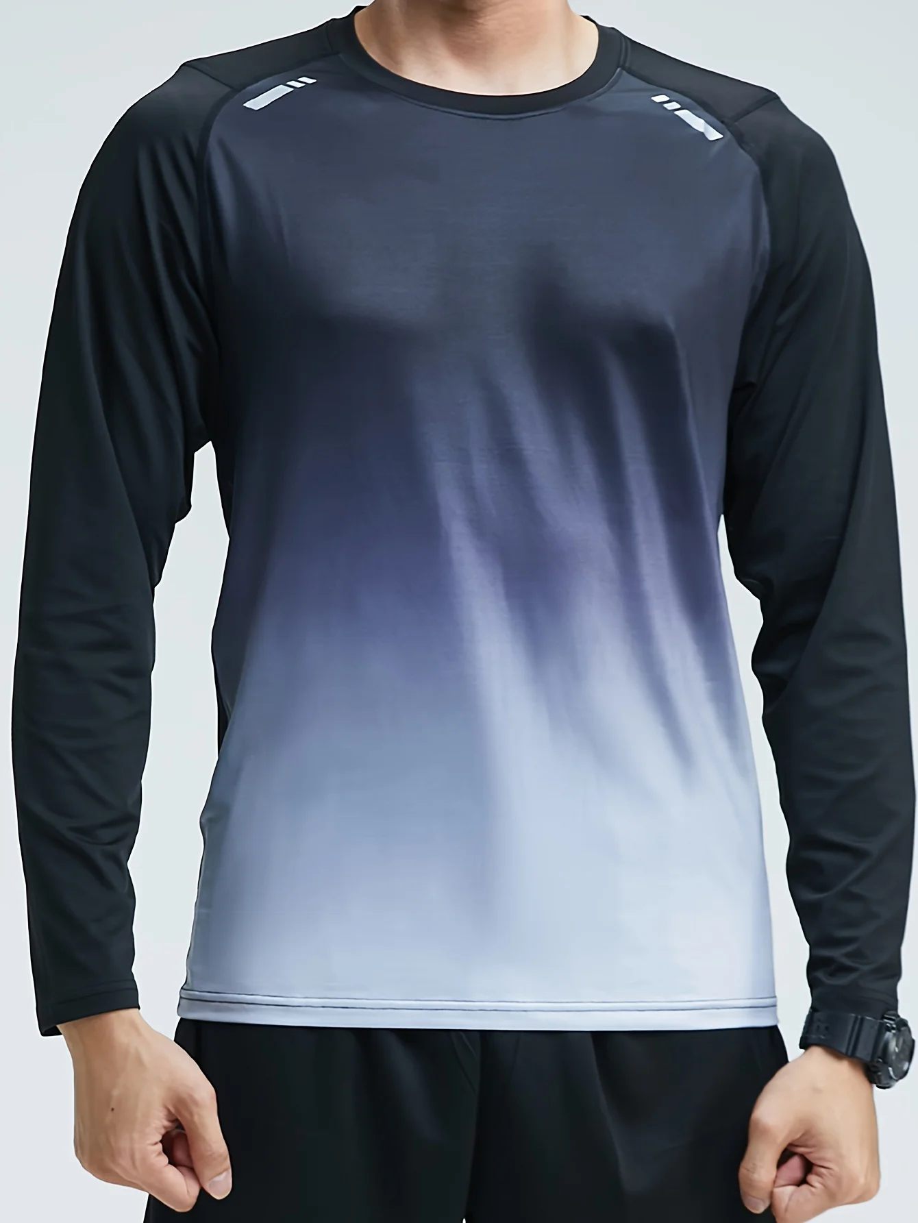 Slimming long-sleeved sports T-shirt for men a breathable and casual fitness top for outdoor running training in all fourseasons 3