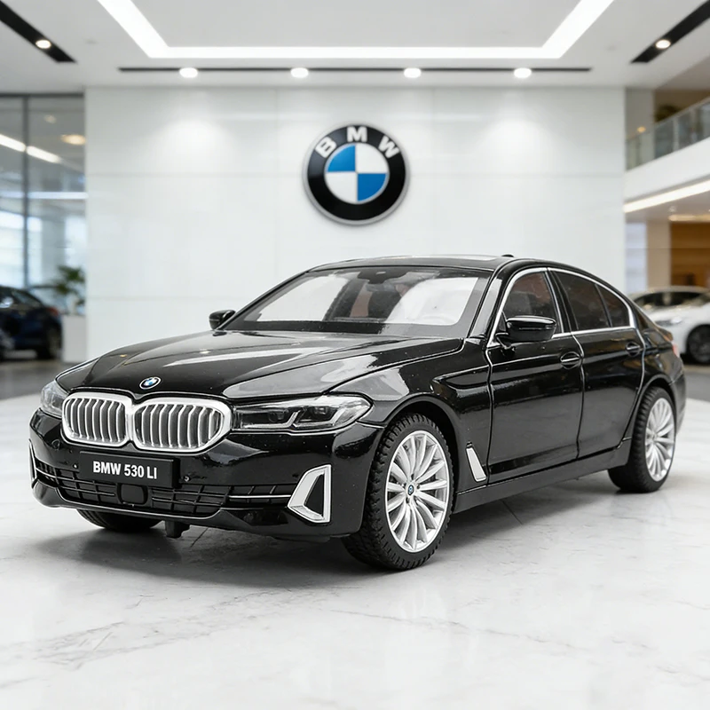 

1:24 BMW 530 530LI Alloy Car Model Sound and Light Pull Back Children's Toy Collectibles Birthday Gift