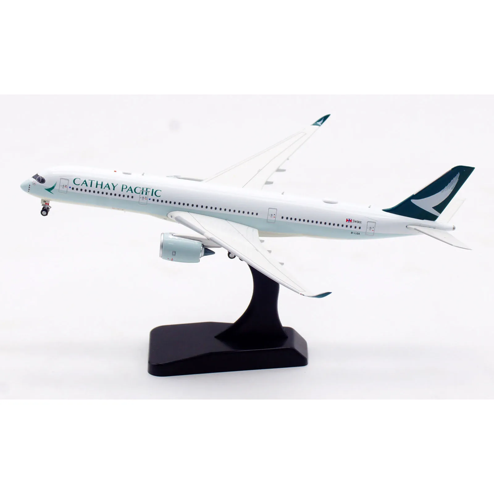 WB4036 Alloy Collectible Plane Gift Aviation 1:400 Cathay Pacific Airbus A350-900 Diecast Aircraft Jet Model B-LQA +Tractor