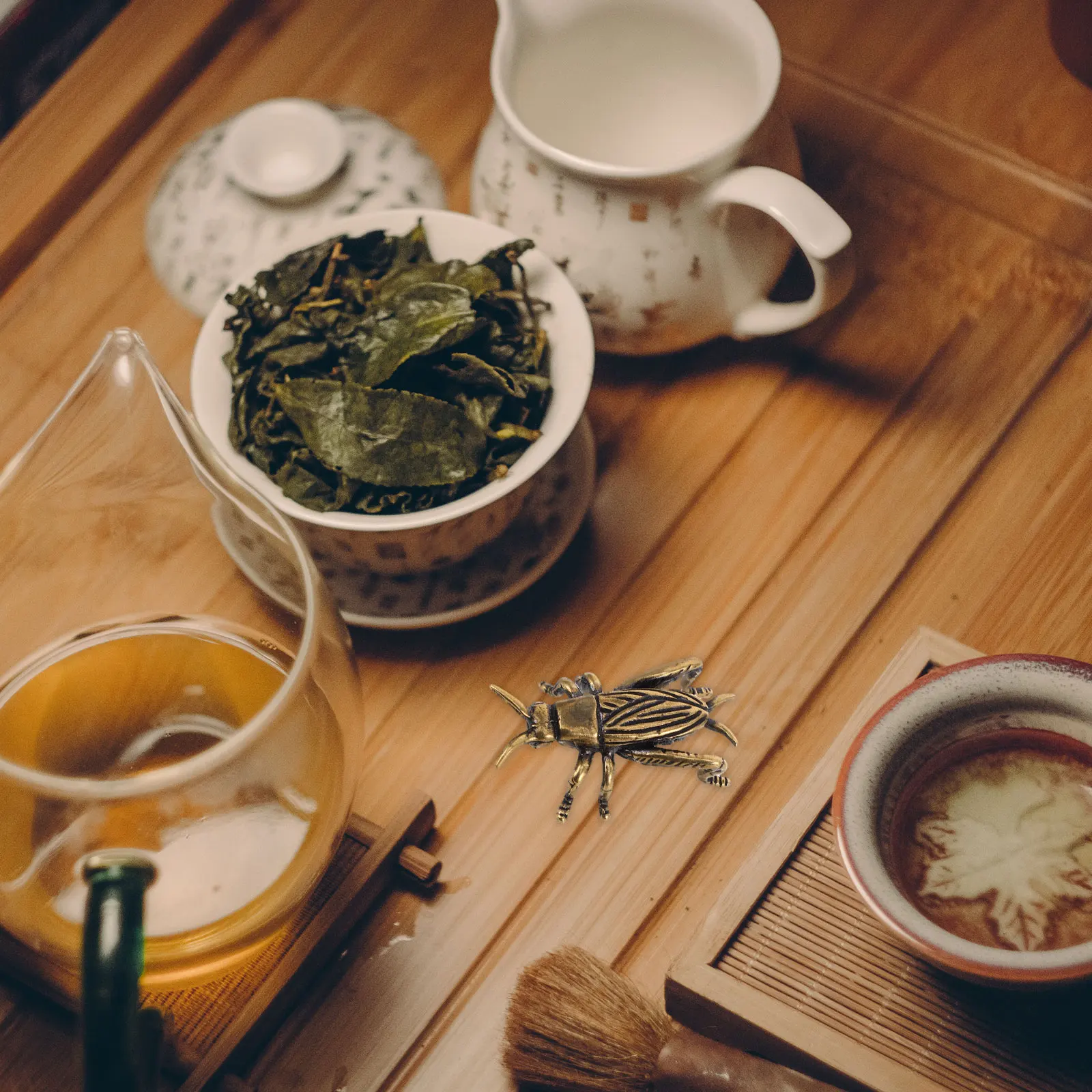 

Mini Brass Crickets Unique Design for Relaxation Stress Relief Office Desk Decor Feng Shui Brass Crickets Cute Desk Figurines