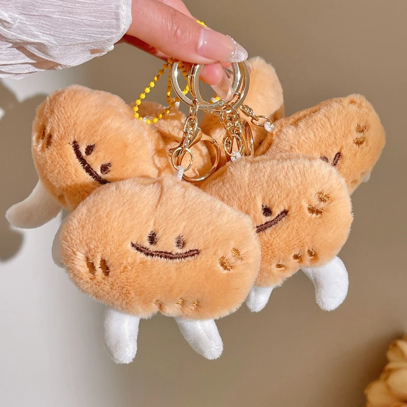 Creativo simpatico portachiavi di patate ragazza cuore ciondolo in peluche peluche bambola carina zaino piccolo ciondolo portachiavi in peluche Llavero