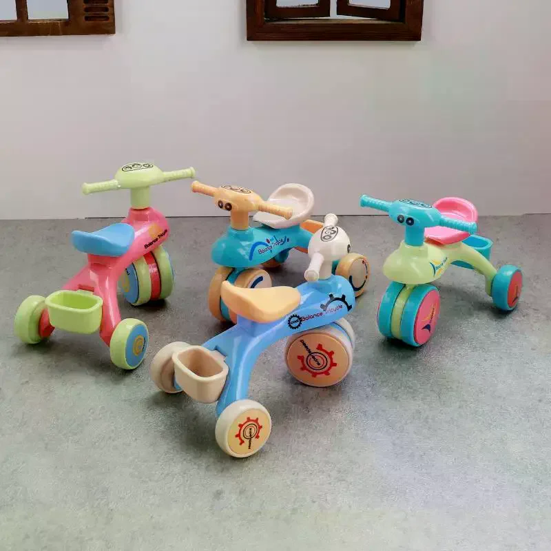 Tricycle Miniature pour maison de poupée, Simulation de petit modèle de vélo, accessoires de meubles pour décoration de maison de poupée, jouets de jeu, cadeaux, 1 pièces
