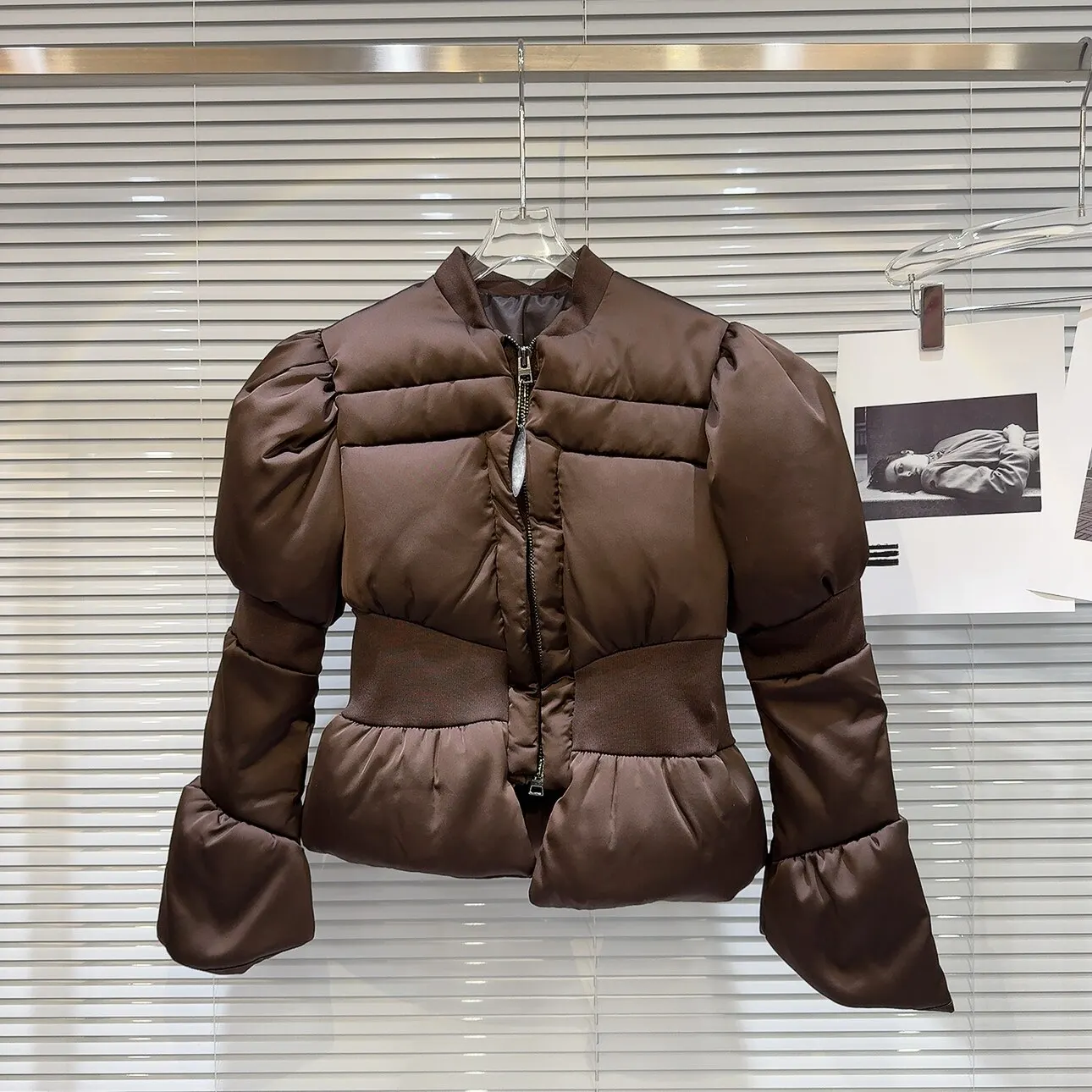 DEAT 2026 Winter New Items Fashion Women's Thread Waist Design Warm Jacket Casual Solid Color Zipper Cotton Padded Coat 11A01161