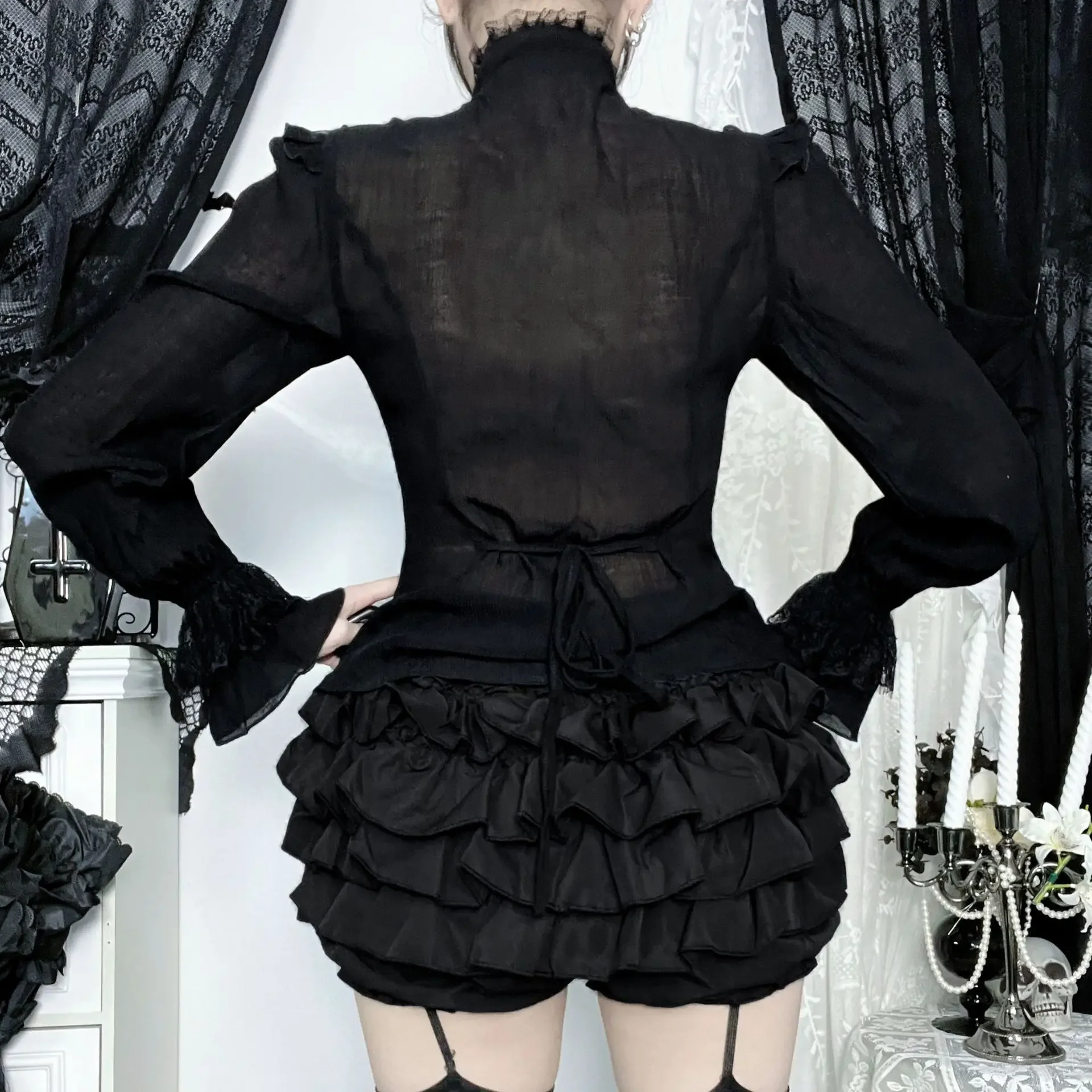 Camicette monopetto con patchwork cavo in pizzo gotico scuro Camicette da donna Abiti di moda Mall Goth Camicie con maniche svasate Top Halloween