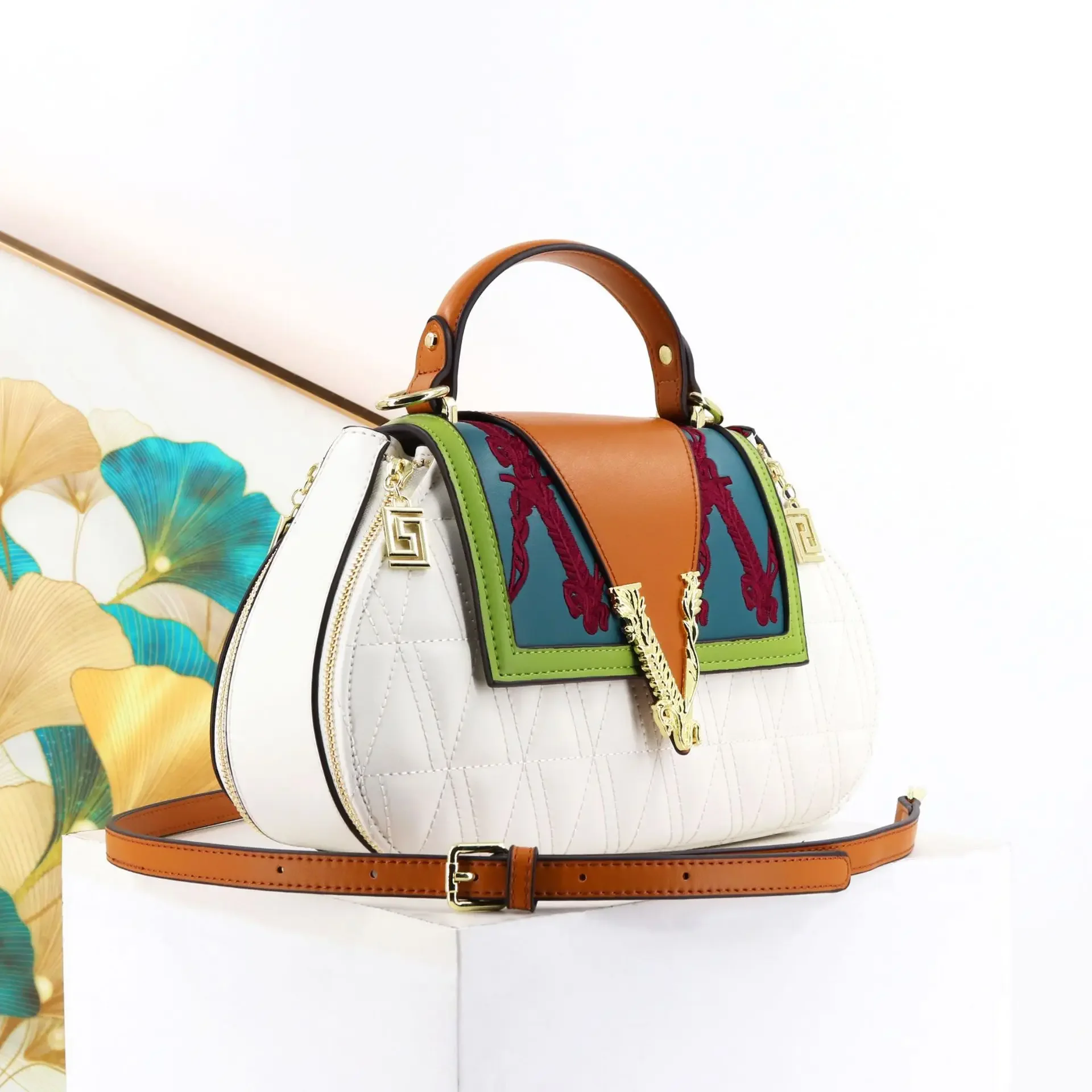 Luxury V Ladies Leather Handbag Women's Bag Female Shoulder Bag Diamonds Crossbody Luxury Handbags Women Embroidery Bags