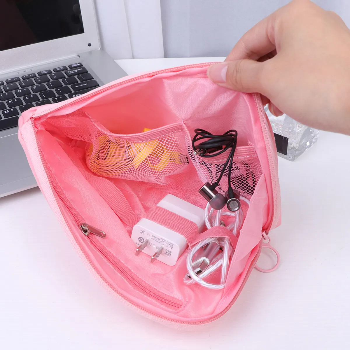 Data Cable Organizer Pouch Compact Storage Bag for Wireless Earbuds USB Cables Chargers Headphones Protection Shockproof Travel