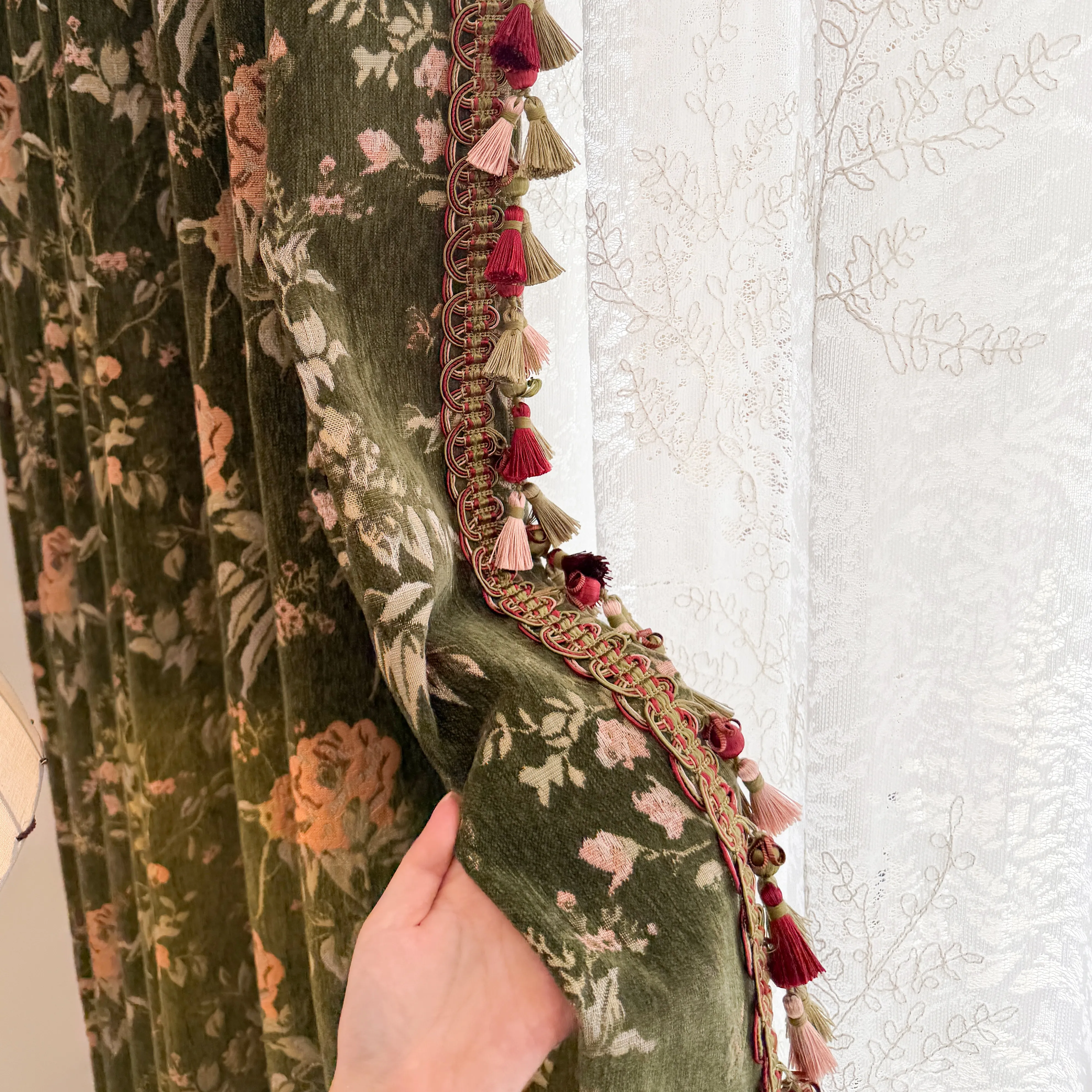 French Retro Green Jacquard Chenille Thickened Curtains for Living Room Bedroom French Window Customized Villa Finished Products