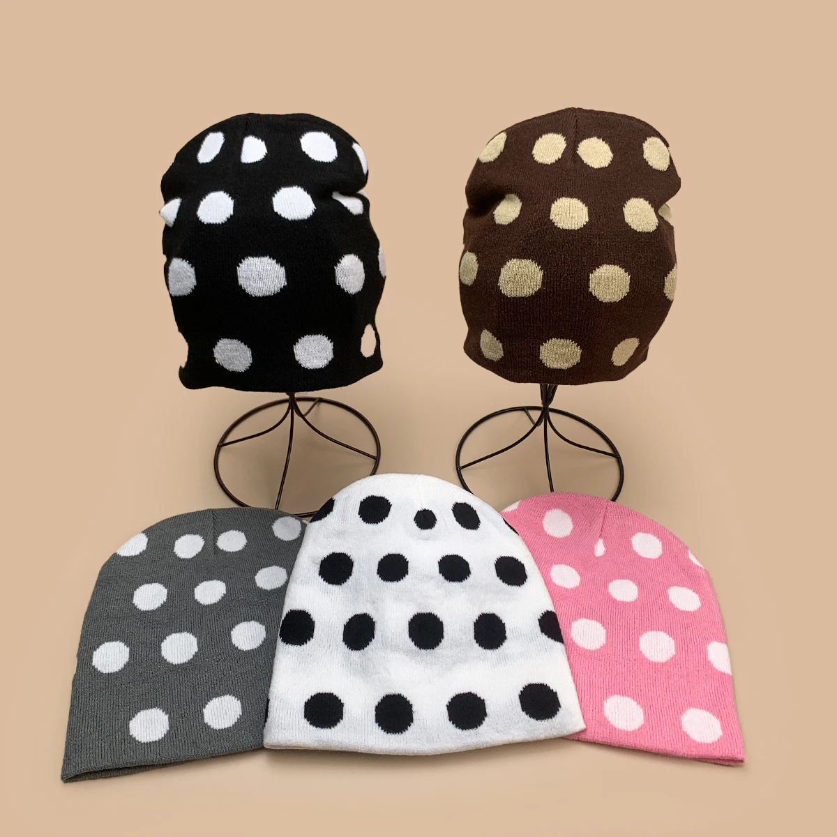Retro Personal Jacquard Round Wave Dots Knitted Hats New Men Women Warm Color Block Versatile Niche Fashion Casual Ins Beanies