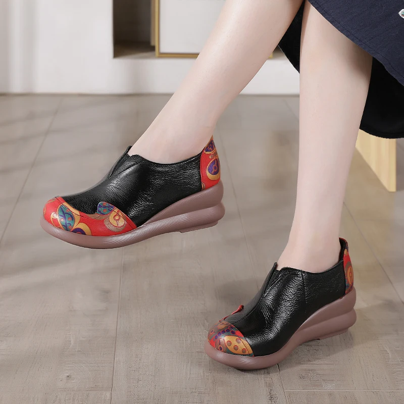 

Women Genuine Leather Wedged Pumps Autumn V Cut mid Heels Slip-On Shoes Patchwork Design Elderly Appliques Comfortable Footwear