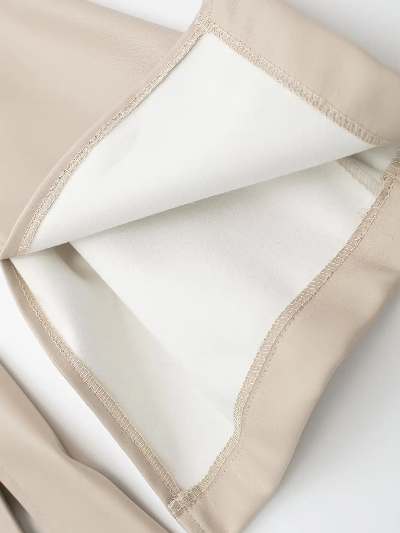 Hot Autumn Winter Women High Waist Tight Beige Faux Leather Trousers Female Vintage Black Fleece PU Skinny Pencil Pants Clothes