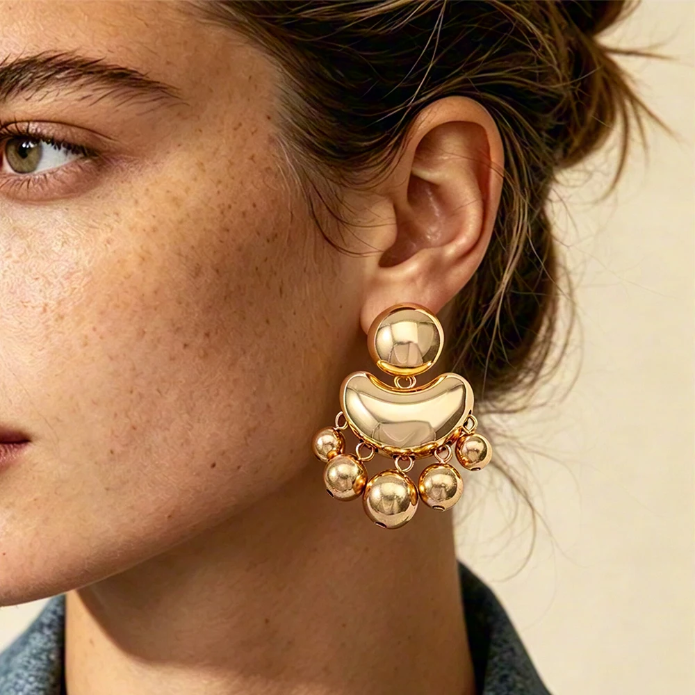 Neuheiten: Klobige Metall-Kugel-Quasten-Ohrringe für Damen, Übertriebener Statement-Schmuck, Festliche Geschenke – Detail 2