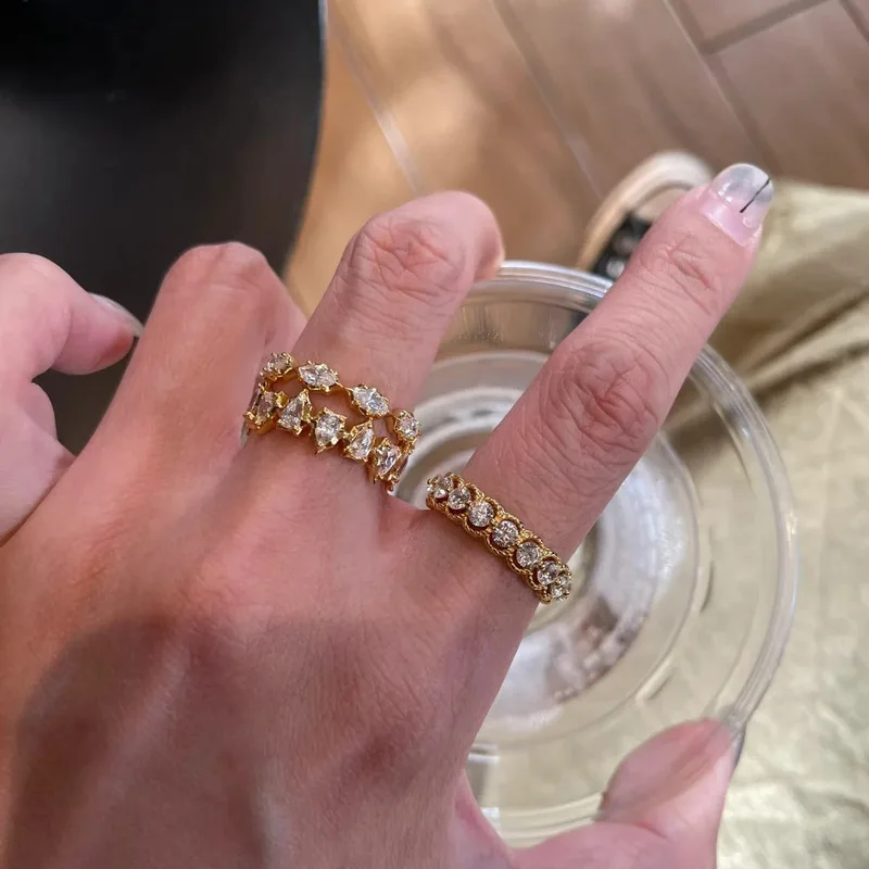 French-style retro minimalist women's engagement ring - irregular-edge set diamond layered end jewelry ring