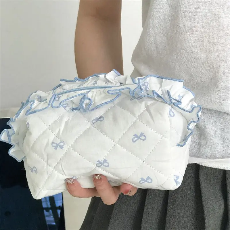 New Fashion Women Lace Makeup Zipper Bag Cute Bowknot Portable Lipstick Makeup Handbag Pouch Female Lingge Mini Clutch Bag