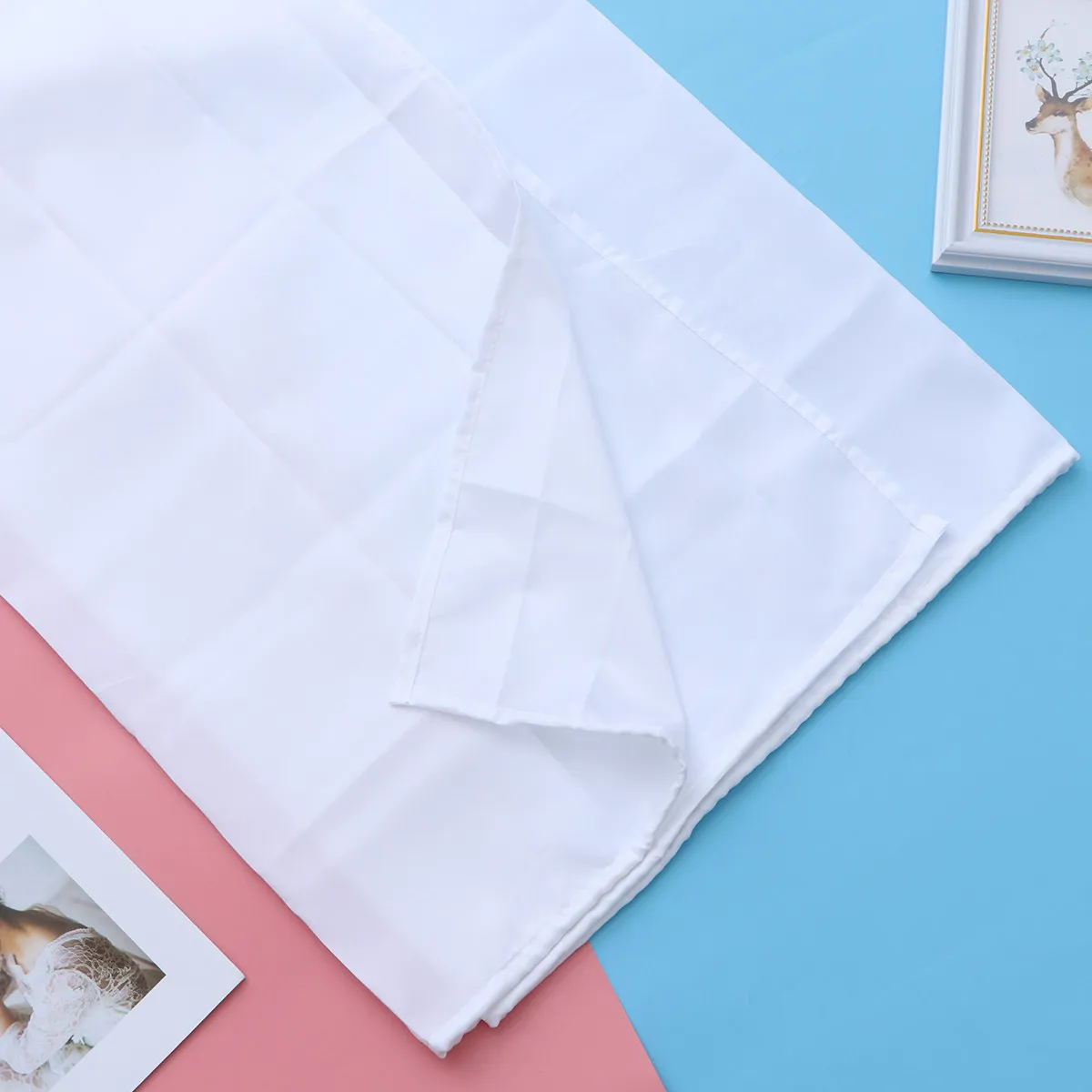 

Утолщенная белая полиэстеровая шторка для душа, водонепроницаемая, влагостойкая, однотонная, для ванной комнаты, современная, простая.