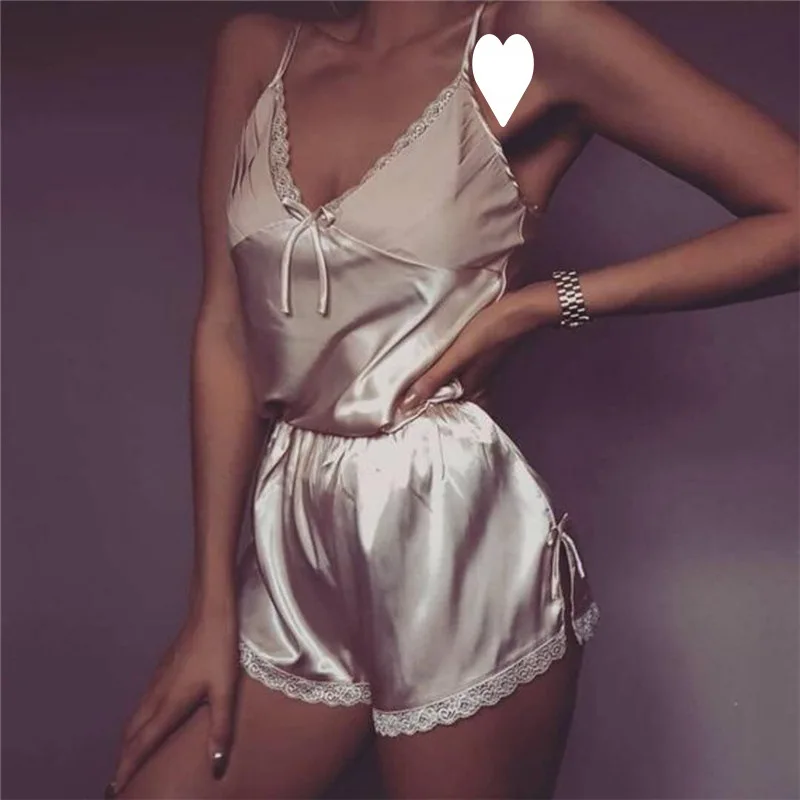 Sexy Cami&shorts 2Pcs Pajamas Suit Lace Trim Home Clothes Women Lingerie Nightgown Mini Sleepwear Pour Femme Pyjamas Outfit