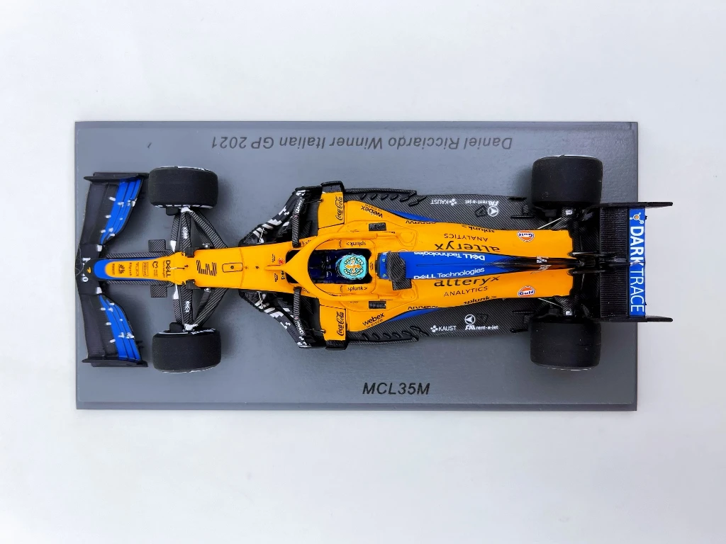 SPARK 1:43 F1 MCL35M 2021 Daniel Ricciardo Italien 1. Platz Simulation Limited Edition Harz Metall Statisches Auto Modell Spielzeug Geschenk