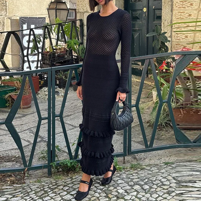 

Женское трикотажное платье-свитер в полоску, с длинным рукавом