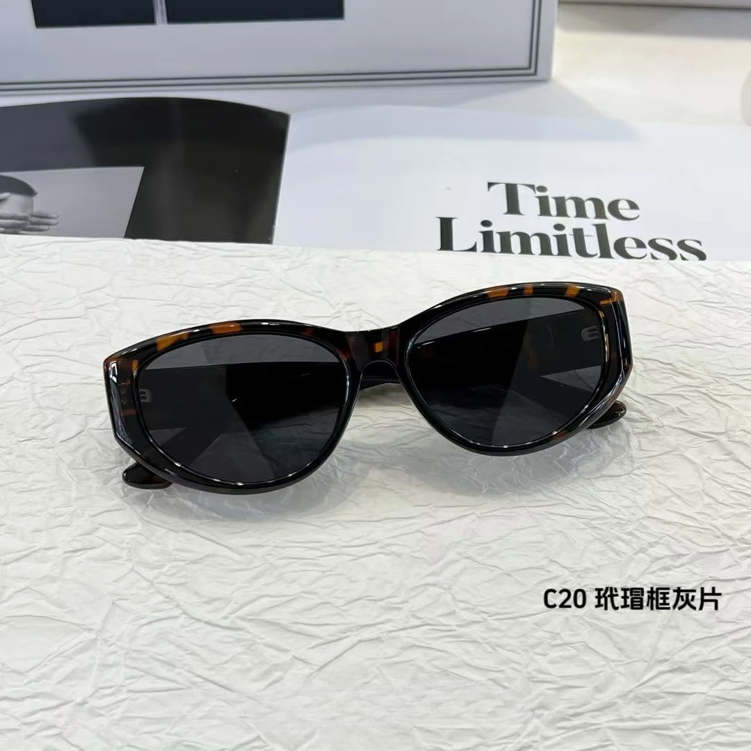 

2025 Fashion Retro Cat Eye Polarized Sunglasses for Women & Men, Trendy Versatile UV400 Protection Vintage Style Unisex Shades​
