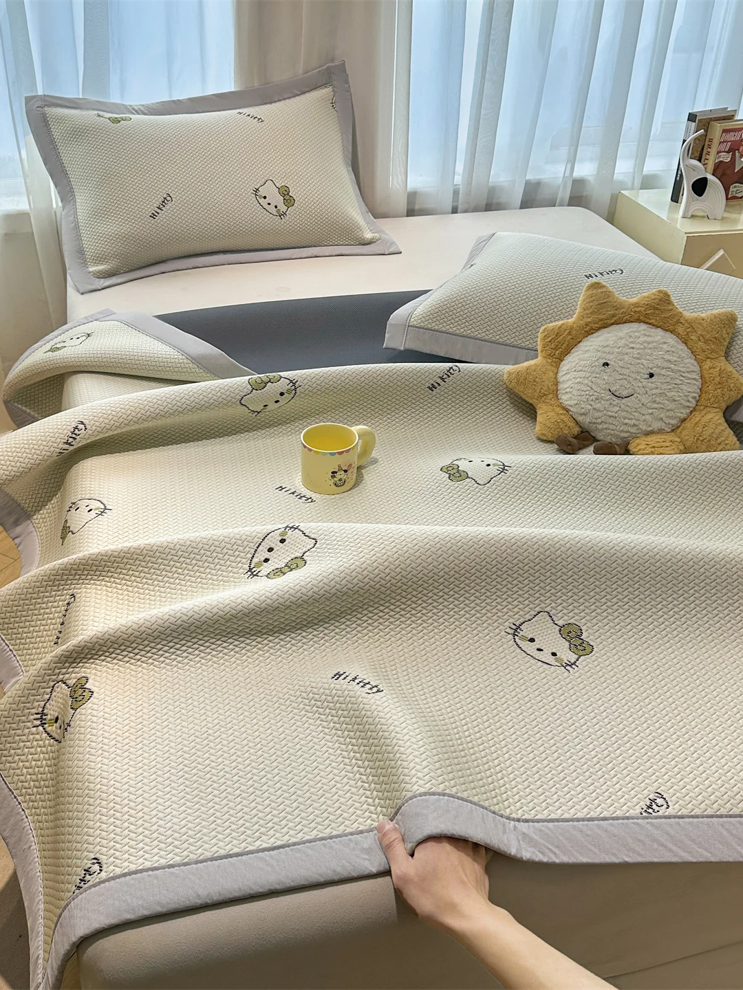 fuji-store-class-a-cartoon-bean-cooling-mat-100pe-cool-sensation-mat-two-three-piece-set-machine-washable-mat-bedding-accesso