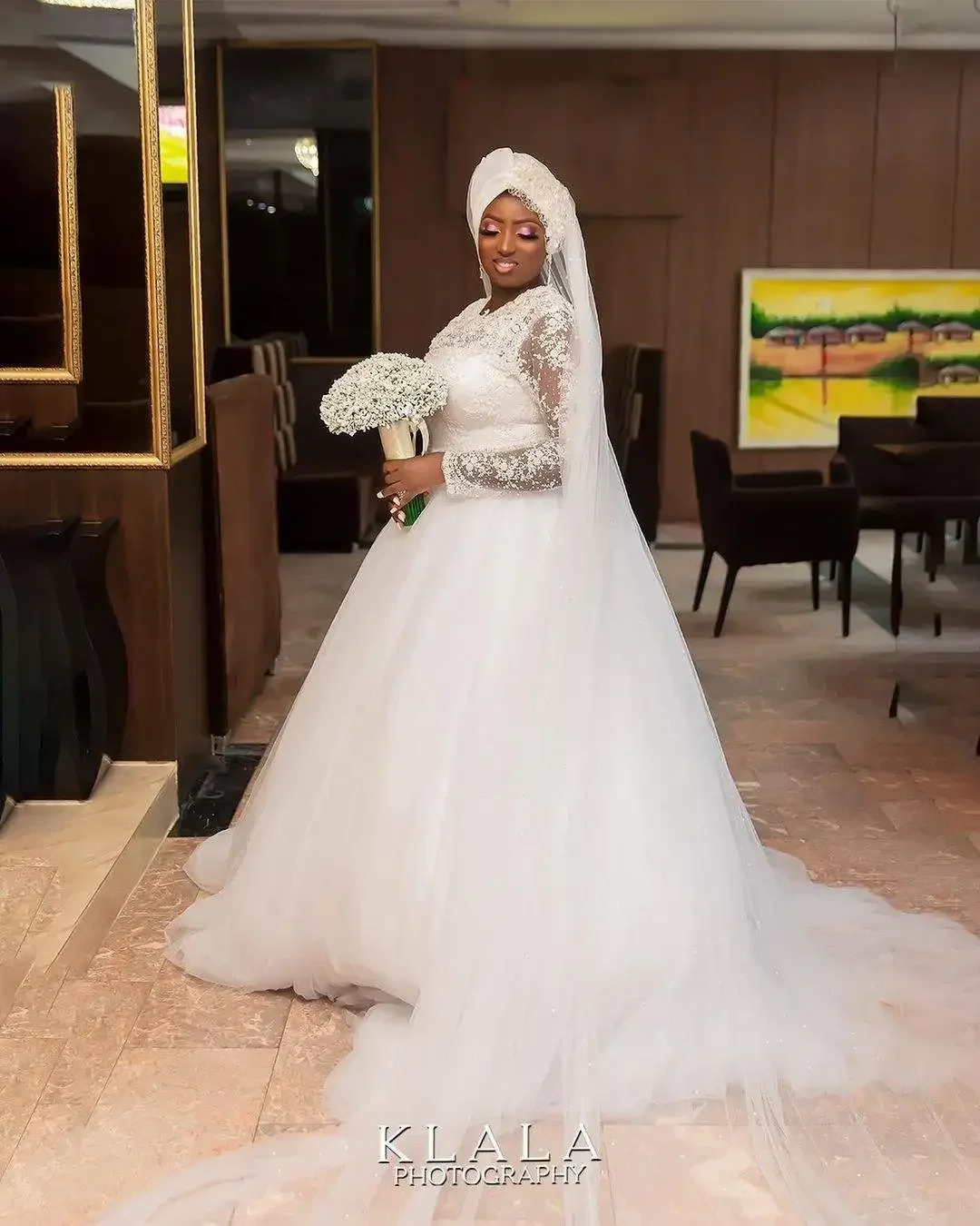 Customized Pearl Bead Lace Applique Long Sleeve Wedding Dresses Custom Made Bridal Gown 2025