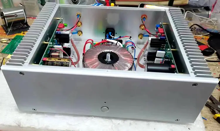 F1 100W+100W Stereo amplifier with MJE15032MJE15033 Refer to FM300A circuit