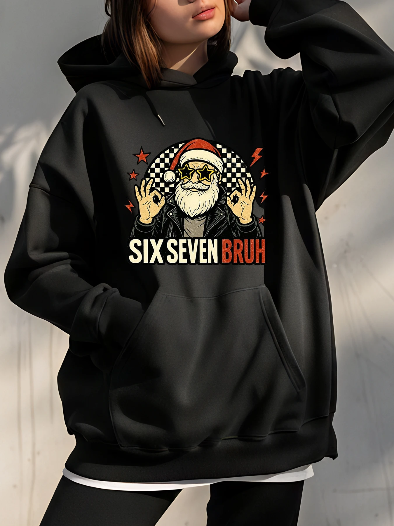 Moletom com capuz Six Seven Bruh Santa com fundo xadrez e design de estrelas para uso casual