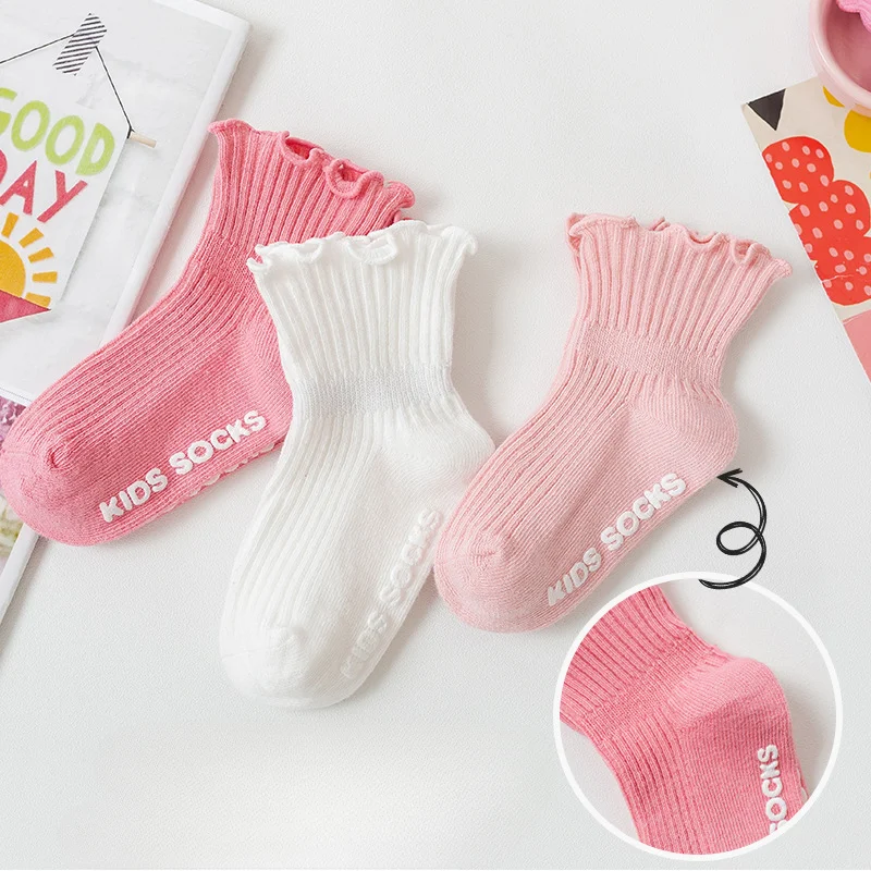 Spring and Autumn Children Sweet Lovely Wooden Ear Edge Princess Baby Comfortable Breathable Point Glue Non-slip Socks