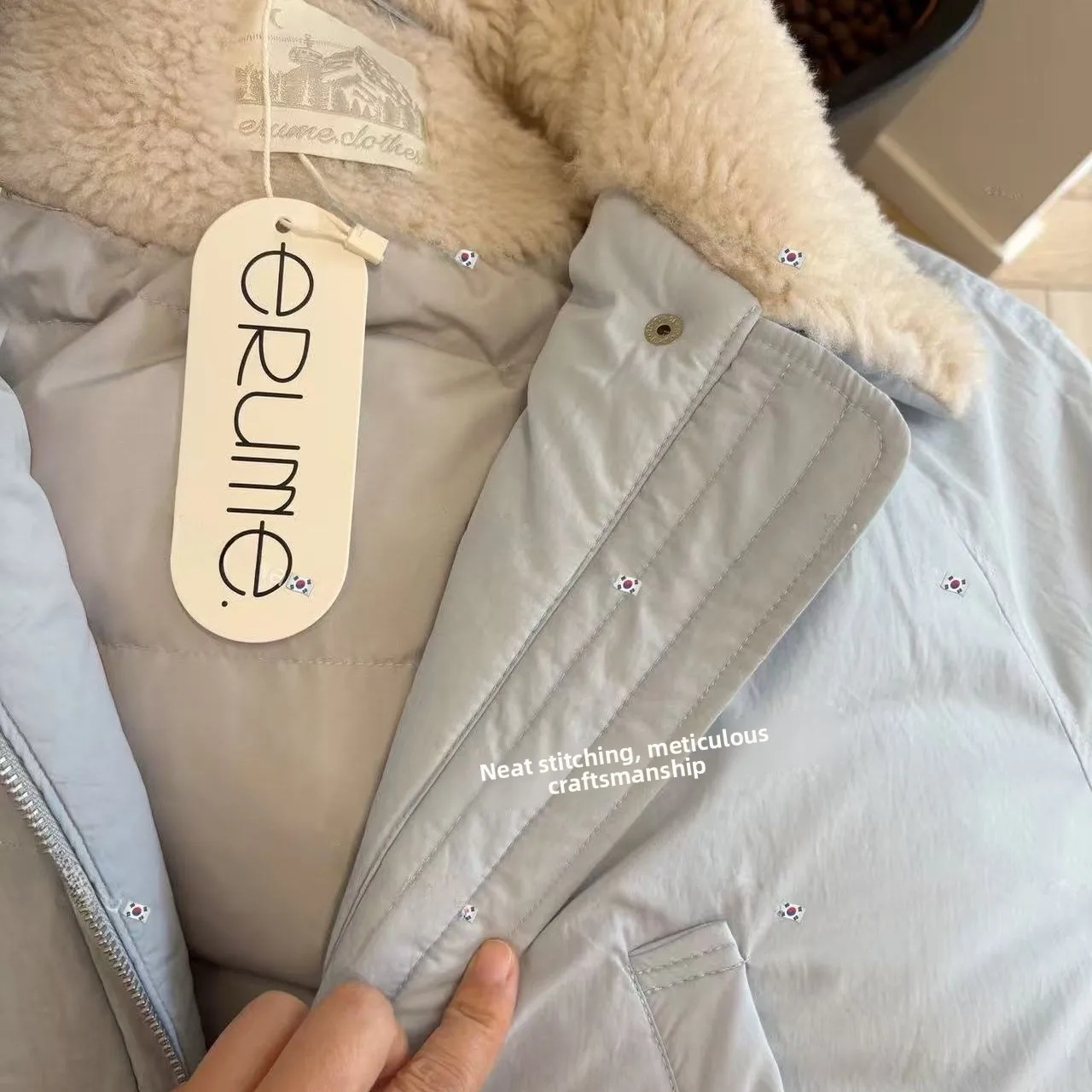 เสื้อแจ็คเก็ตพาร์กาแบบวินเทจสีขาว ยี่ห้อ East Gate Erume รุ่น Casual  บุด้วยใยโพลีเอสเตอร์  แขนยาว  ความยาวปานกลาง  ปิดด้วยซิป